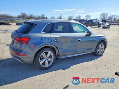Trzecie zdjęcie samochodu z tyłu: 2019 AUDI Q5 PREMIUM PLUS VIN:WA1BNAFY1K2074929 - miniatura