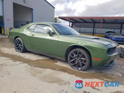 Czwarte zdjęcie samochodu z boku: 2023 DODGE CHALLENGER SXT VIN:2C3CDZAG4PH629739 - miniatura