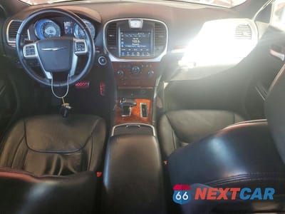 Zdjęcie 8 z 12 samochodu: 2012 CHRYSLER 300 LIMITED VIN:2C3CCACG5CH249109 - miniatura