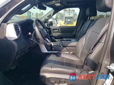 Zdjęcie 7 z 13 samochodu: 2025 TOYOTA SEQUOIA PLATINUM VIN:7SVAAABA1SX060513 - miniatura