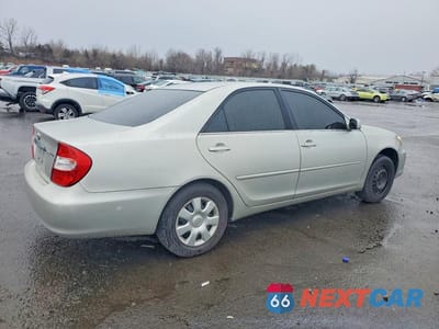 Trzecie zdjęcie samochodu z tyłu: 2003 TOYOTA CAMRY LE VIN:4T1BE32K23U786788 - miniatura