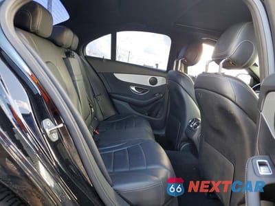 Zdjęcie 10 z 12 samochodu: 2019 MERCEDES-BENZ C 300 VIN:55SWF8DB4KU303417 - miniatura