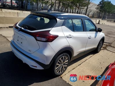 Trzecie zdjęcie samochodu z tyłu: 2021 NISSAN KICKS SV- PRIOR FLEET- CK ENG LIGHT ON VIN:3N1CP5CV6ML512175 - miniatura