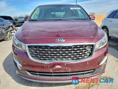 Piąte zdjęcie samochodu w środku: 2020 KIA SEDONA LX VIN:KNDMB5C10L6613332 - miniatura