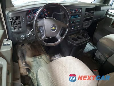 Zdjęcie 8 z 13 samochodu: 2023 CHEVROLET EXPRESS 3500 CARGO UTILITY / SERVICE VAN VIN:1GCZGHFP1P1101574 - miniatura