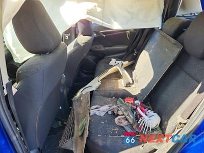 Zdjęcie 10 z 13 samochodu: 2016 HONDA FIT EX VIN:JHMGK5H70GX006470 - miniatura