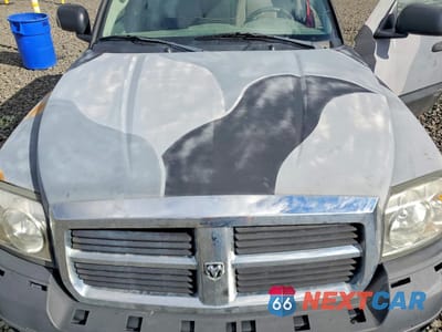 Zdjęcie 11 z 13 samochodu: 2005 DODGE DAKOTA QUAD SLT VIN:1D7HW48N85S245901 - miniatura