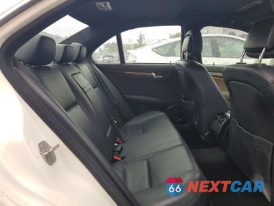 Zdjęcie 10 z 11 samochodu: 2010 MERCEDES-BENZ C 300 VIN:WDDGF5EB2AF400604 - miniatura