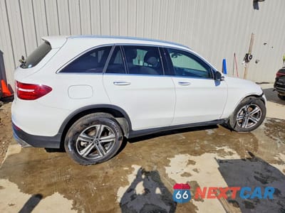 Trzecie zdjęcie samochodu z tyłu: 2019 MERCEDES-BENZ GLC 300 VIN:WDC0G4JB1KV132168 - miniatura
