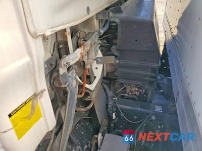 Zdjęcie 12 z 12 samochodu: 2018 ISUZU NPR XD VIN:JALC4W169J7010072 - miniatura