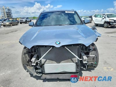 Piąte zdjęcie samochodu w środku: 2025 BMW X1 XDRIVE28I VIN:WBX73EF04S5055795 - miniatura