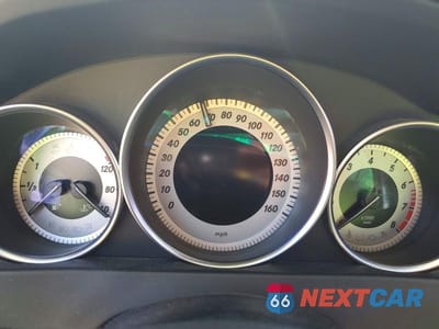 Zdjęcie 9 z 12 samochodu: 2012 MERCEDES-BENZ C 250 VIN:WDDGF4HBXCR198280 - miniatura