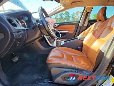 Zdjęcie 7 z 13 samochodu: 2013 VOLVO S60 T5 VIN:YV1612FS6D2182027 - miniatura