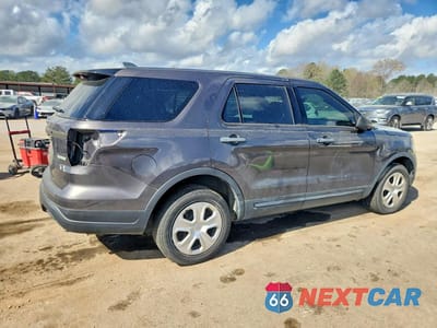 Trzecie zdjęcie samochodu z tyłu: 2018 FORD EXPLORER POLICE INTERCEPTOR VIN:1FM5K8AT5JGC76962 - miniatura