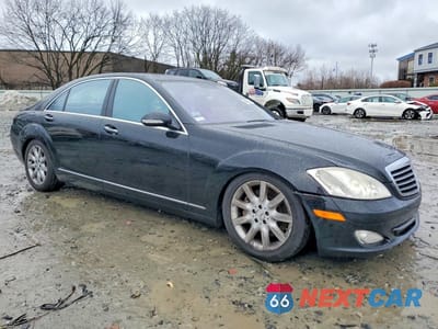 Czwarte zdjęcie samochodu z boku: 2008 MERCEDES-BENZ S 550 4MATIC VIN:WDDNG86X48A205143 - miniatura