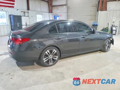 Trzecie zdjęcie samochodu z tyłu: 2022 MERCEDES-BENZ C 300 4MATIC VIN:W1KAF4HB9NR060531 - miniatura