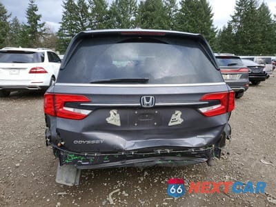 Zdjęcie 6 z 14 samochodu: 2023 HONDA ODYSSEY TOURING VIN:5FNRL6H81PB005165 - miniatura