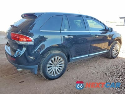 Trzecie zdjęcie samochodu z tyłu: 2013 LINCOLN MKX VIN:2LMDJ8JK9DBL12545 - miniatura