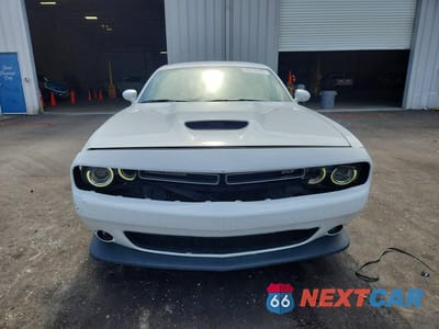 Piąte zdjęcie samochodu w środku: 2020 DODGE CHALLENGER GT VIN:2C3CDZJG7LH132680 - miniatura