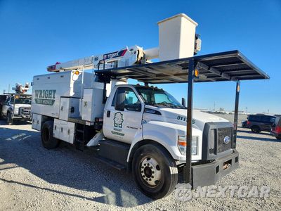 Czwarte zdjęcie samochodu z boku: 2017 FORD F750 SUPER DUTY FORESTRY BUCKET TRUCK VIN:1FDNF7DC9HDB07128 - miniatura