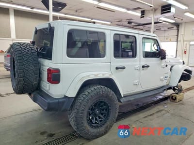 Trzecie zdjęcie samochodu z tyłu: 2021 JEEP WRANGLER UNLIMITED SAHARA 4XE VIN:1C4JJXP69MW735048 - miniatura