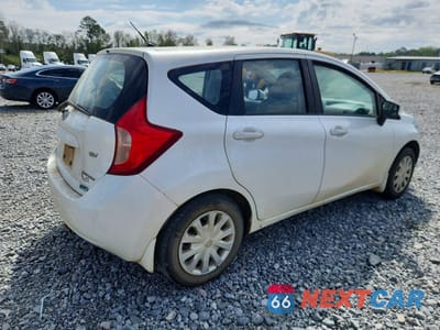 Trzecie zdjęcie samochodu z tyłu: 2015 NISSAN VERSA NOTE SV VIN:3N1CE2CP2FL436317 - miniatura