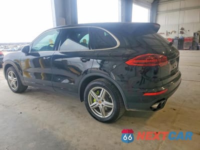 Drugie zdjęcie samochodu z przodu: 2015 PORSCHE CAYENNE SE HYBRID VIN:WP1AE2A21FLA51479 - miniatura