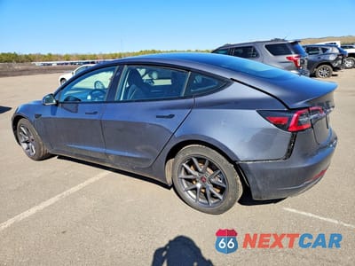 Drugie zdjęcie samochodu z przodu: 2023 TESLA MODEL 3 VIN:5YJ3E1EA6PF508474 - miniatura