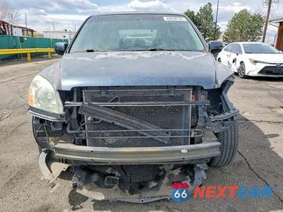 Piąte zdjęcie samochodu w środku: 2005 HONDA PILOT EXL VIN:5FNYF18525B051810 - miniatura