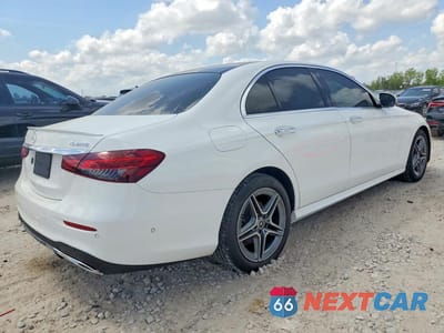 Trzecie zdjęcie samochodu z tyłu: 2023 MERCEDES-BENZ E 350 4MATIC VIN:W1KZF8EB7PB099600 - miniatura