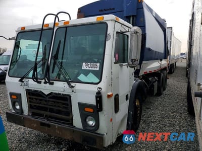 Drugie zdjęcie samochodu z przodu: 2012 MACK LEU613 REFUSE TRUCK VIN:1M2AU04C2CM006209 - miniatura