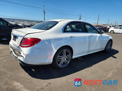 Trzecie zdjęcie samochodu z tyłu: 2020 MERCEDES-BENZ E 350 VIN:W1KZF8DB7LA823741 - miniatura