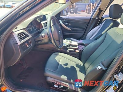 Zdjęcie 7 z 12 samochodu: 2016 BMW 320 XI VIN:WBA8E5G5XGNT40513 - miniatura