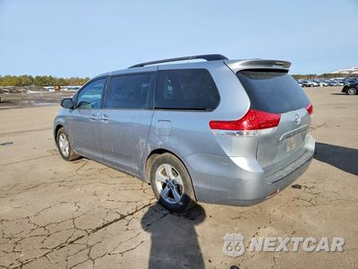 Drugie zdjęcie samochodu z przodu: 2013 TOYOTA SIENNA LE 8-PASSENGER VIN:5TDKK3DC8DS325815 - miniatura