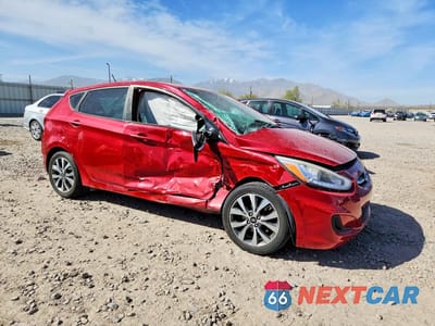 Czwarte zdjęcie samochodu z boku: 2016 HYUNDAI ACCENT SPORT VIN:KMHCU5AE7GU286792 - miniatura