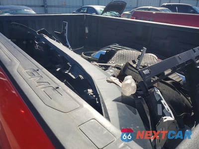 Zdjęcie 10 z 11 samochodu: 2024 GMC SIERRA C1500 VIN:3GTNHAEK8RG339788 - miniatura