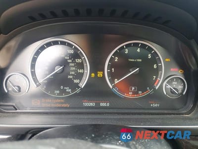 Zdjęcie 9 z 11 samochodu: 2015 BMW 535 XI VIN:WBA5B3C53FD540336 - miniatura