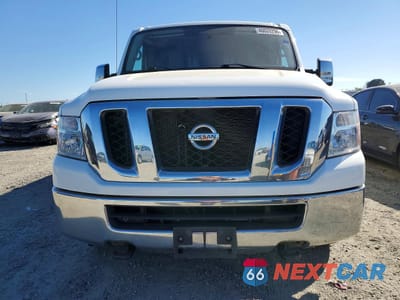 Piąte zdjęcie samochodu w środku: 2019 NISSAN NV 3500 UTILITY / SERVICE VAN VIN:1N6AF0KY7KN805244 - miniatura