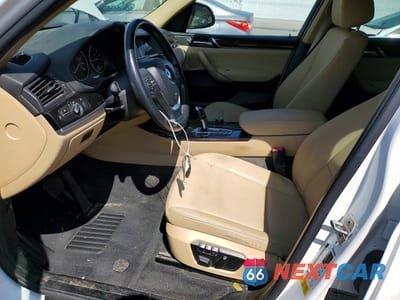 Zdjęcie 7 z 13 samochodu: 2017 BMW X3 SDRIVE28I VIN:5UXWZ7C34H0V87098 - miniatura