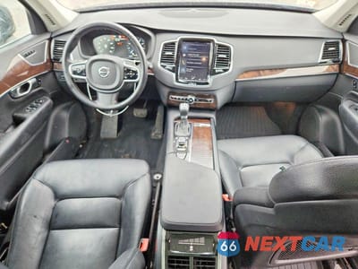 Zdjęcie 8 z 13 samochodu: 2016 VOLVO XC90 T6 VIN:YV4A22PK2G1031382 - miniatura