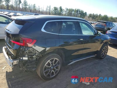 Trzecie zdjęcie samochodu z tyłu: 2024 BMW X1 XDRIVE28I VIN:WBX73EF0XR5Z28783 - miniatura