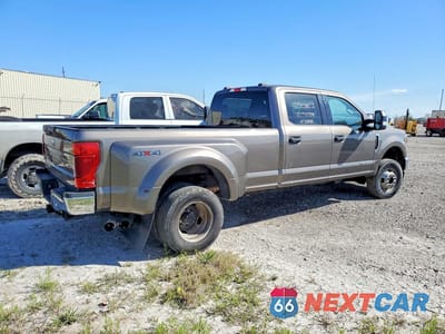 Trzecie zdjęcie samochodu z tyłu: 2021 FORD F350 SUPER DUTY VIN:1FT8W3DT0MED43682 - miniatura