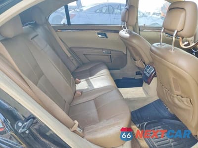 Zdjęcie 10 z 11 samochodu: 2008 MERCEDES-BENZ S 550 VIN:WDDNG71X88A166218 - miniatura