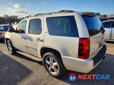 Drugie zdjęcie samochodu z przodu: 2013 CHEVROLET TAHOE C1500 LTZ VIN:1GNSCCE09DR261162 - miniatura