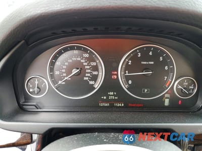 Zdjęcie 9 z 14 samochodu: 2015 BMW X5 XDRIVE35I VIN:5UXKR0C53F0K66030 - miniatura