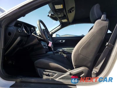 Zdjęcie 7 z 11 samochodu: 2016 FORD MUSTANG VIN:1FATP8EM2G5333502 - miniatura