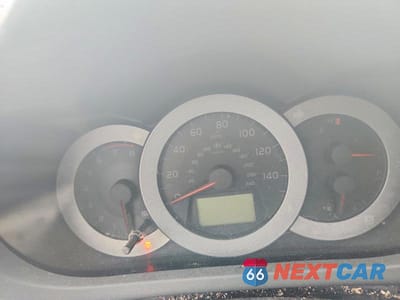 Zdjęcie 9 z 12 samochodu: 2010 TOYOTA RAV4 LIMITED VIN:JTMDK4DV4AD015720 - miniatura