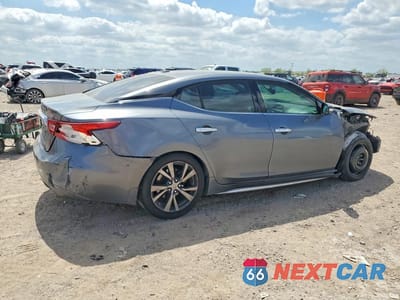 Trzecie zdjęcie samochodu z tyłu: 2017 NISSAN MAXIMA 3.5 SV VIN:1N4AA6AP4HC409814 - miniatura