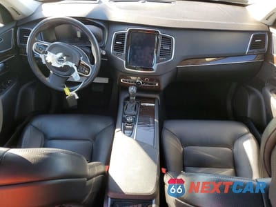 Zdjęcie 8 z 12 samochodu: 2019 VOLVO XC90 T6 MOMENTUM VIN:YV4A22PK6K1421801 - miniatura