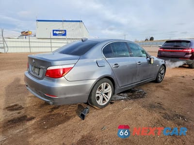 Trzecie zdjęcie samochodu z tyłu: 2010 BMW 528 I VIN:WBANU5C54AC126342 - miniatura